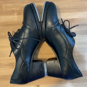 Capezio Ladies tap Shoes size 7